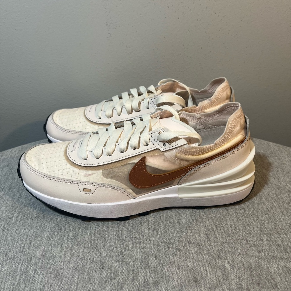 Nike Waffle One ESS Light Soft Pink Athletic Women’s Shoe Size 8 FB1298-600​​ - Picture 4 of 11